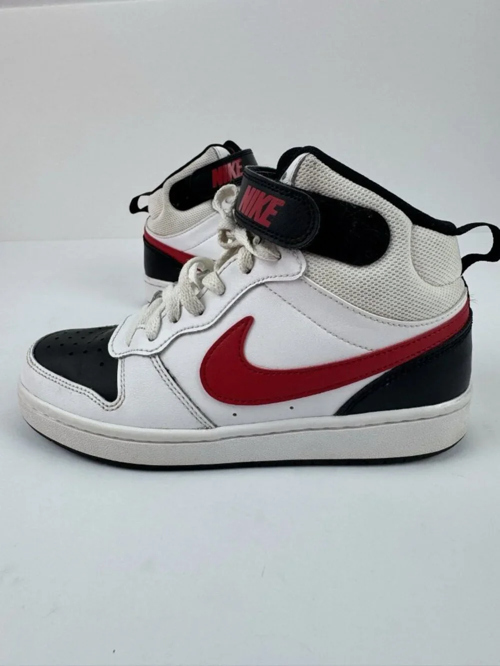 Nike Court Borough Mid 2;Boys Size 5Y White Athletic Shoes Sneakers CD7782-110